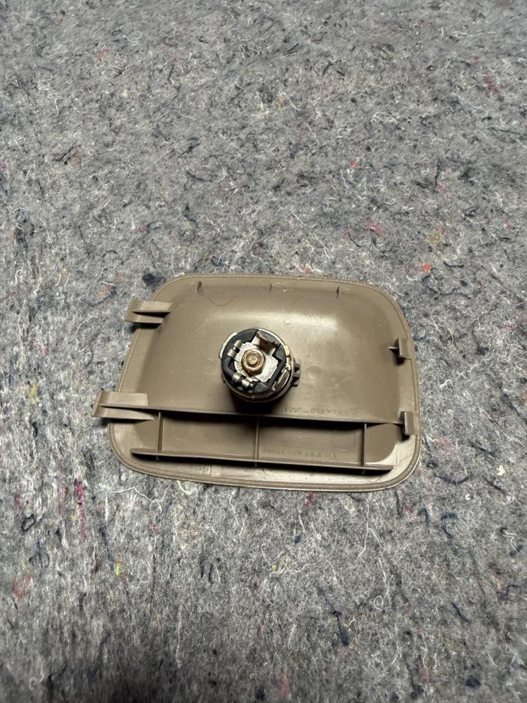 Genuine Toyota Deck Side Garnish Assmebly RH 64750-35010-B2 OEM – photo 4