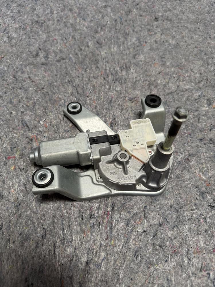 2002-2007 Jeep Compass Rear Windshield Wiper Motor OEM – photo 2