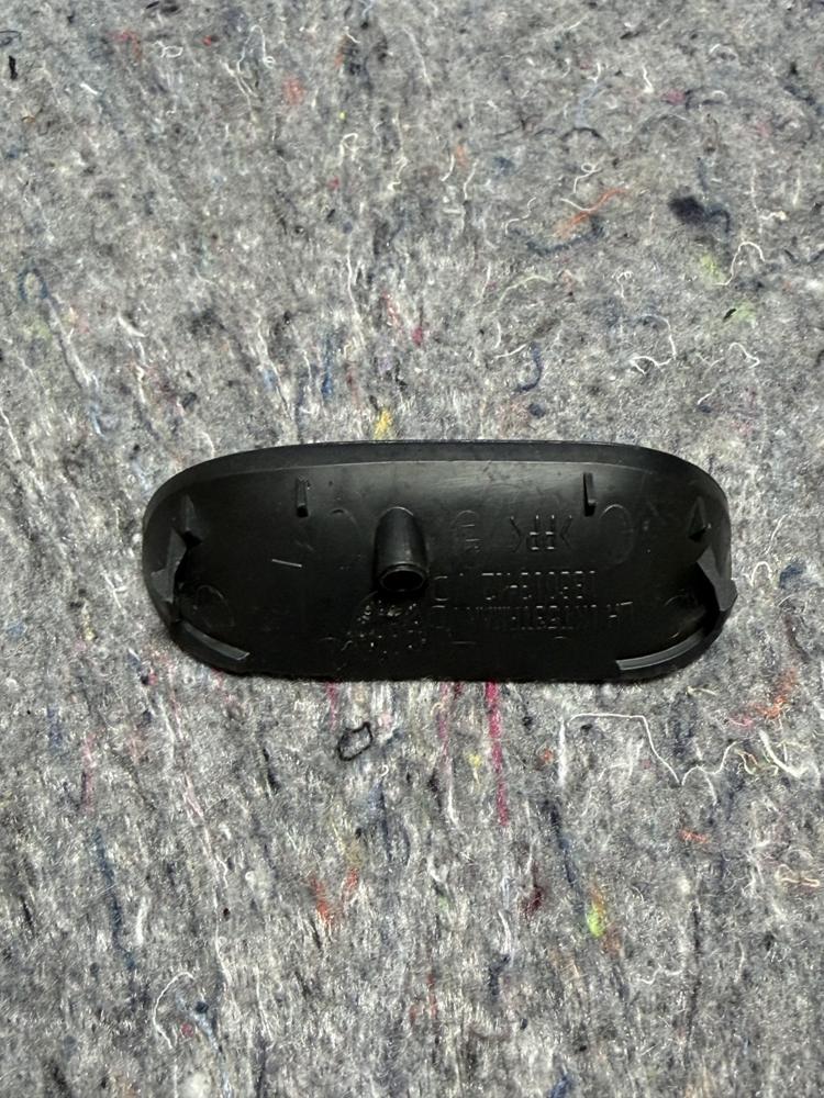 Jeep Patriot Rear Left Side Inner Door Handle Plug Cover Trim OEM – photo 4