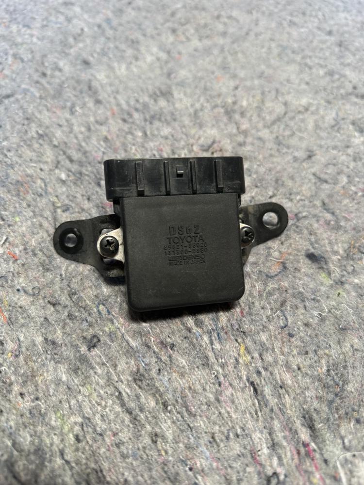 96-03 Toyota 4RUNNER Camry Tundra Tacoma Ifnition Module Igniter 89621-35020 OEM – photo 1