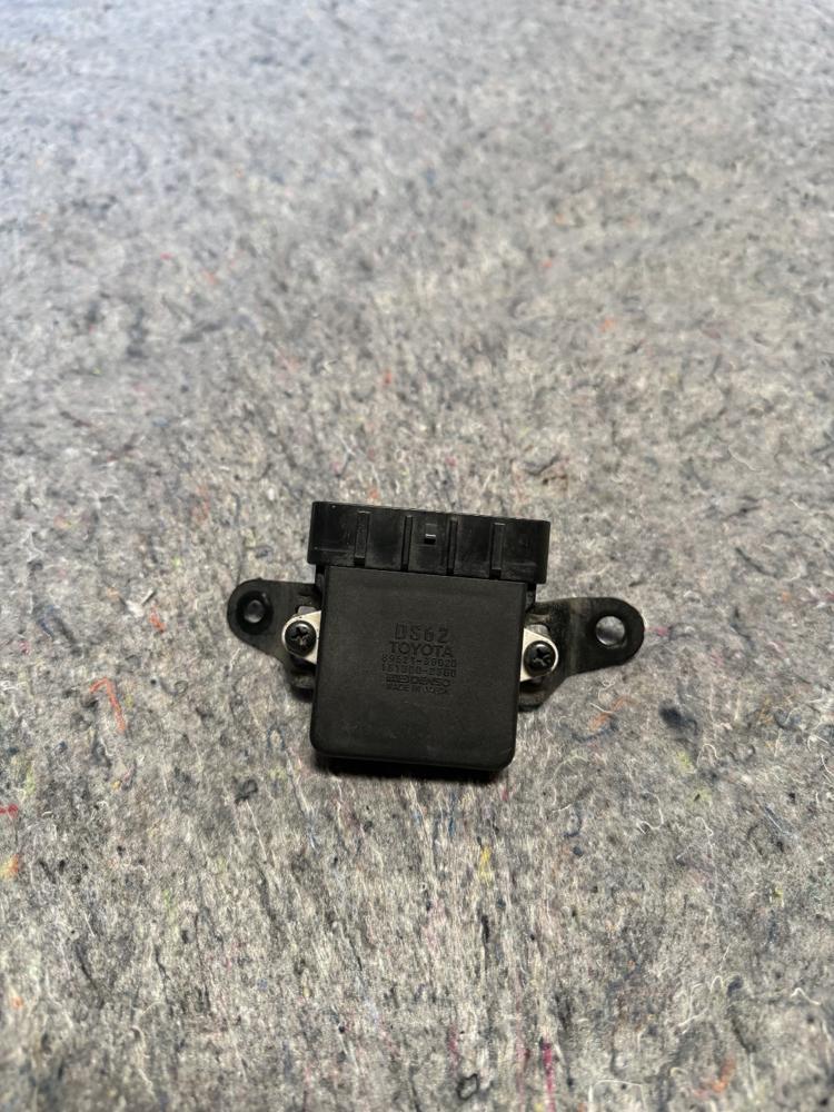96-03 Toyota 4RUNNER Camry Tundra Tacoma Ifnition Module Igniter 89621-35020 OEM – photo 3