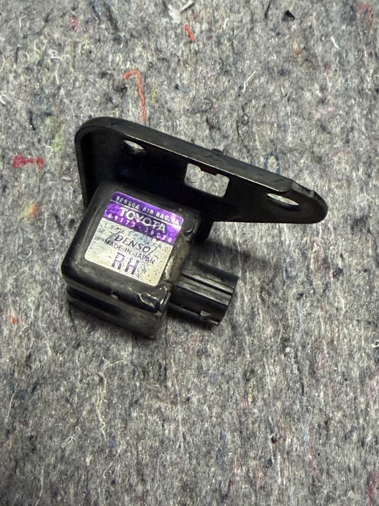 2002 Toyota 4RUNNER Air Sensor 89173-35020 OEM – photo 3