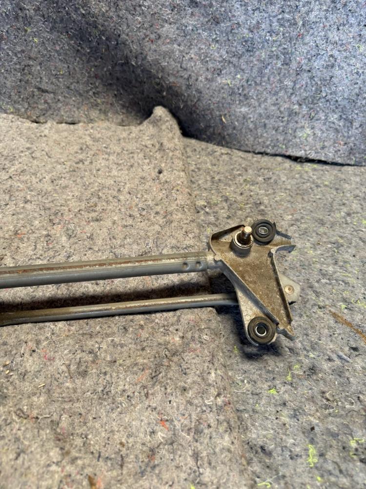 04-09 Toyota Prius Windshield Siper Arm Linkage W/motor 85110-47060 OEM – photo 4