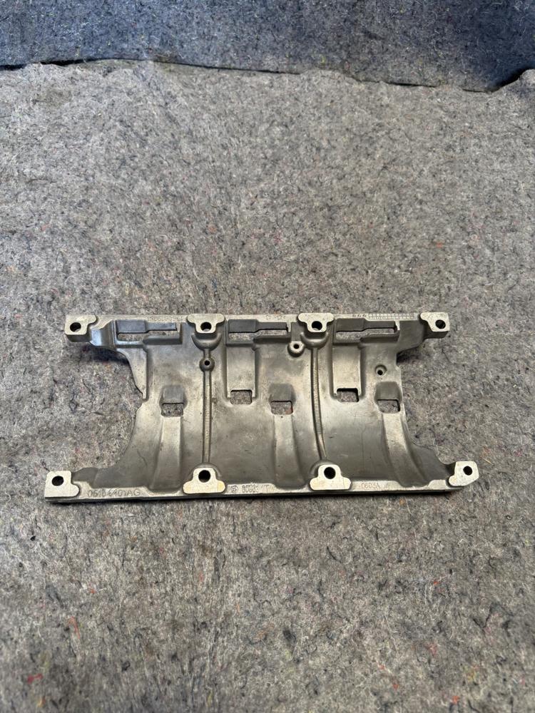 Jeep Wrangler Engine Oil Windage Tray 05184401AG OEM – photo 1
