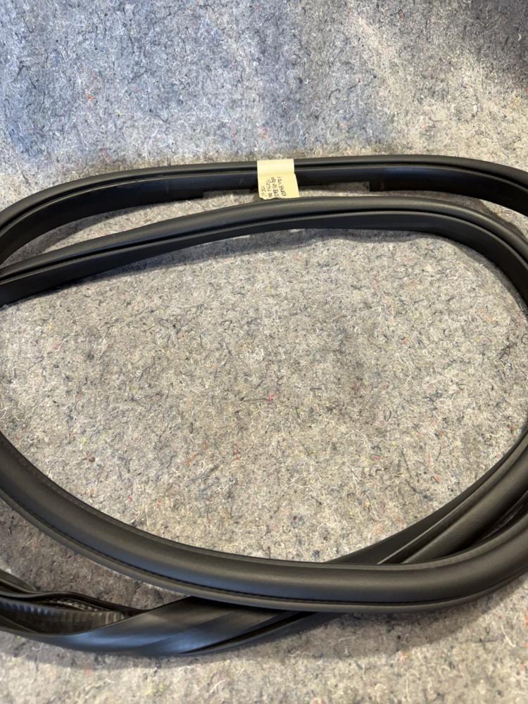 2015-2020 Ford F150 F250 Rear Driver Side Door Weather Strip OEM – photo 4