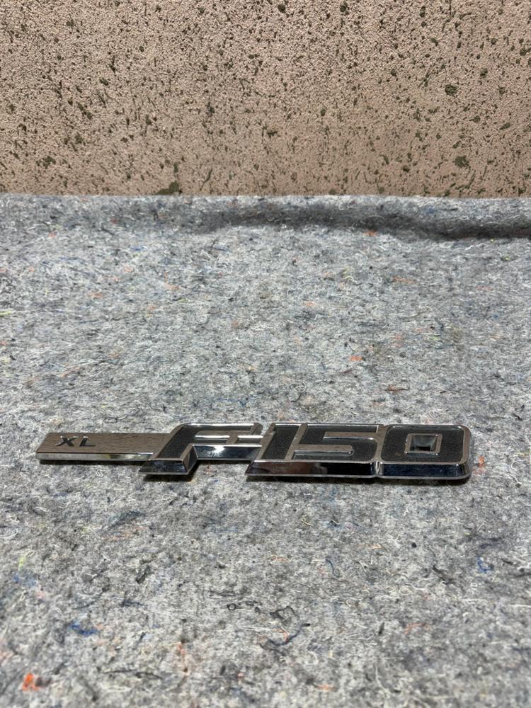Ford F150 Xl Left Driver Emblem OEM – photo 3