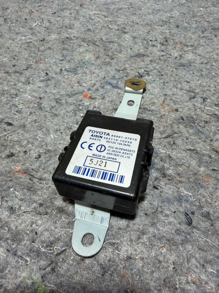 04-09 Toyota Prius Front Door Oscillator Control Module 89991-47010 OEM – photo 3