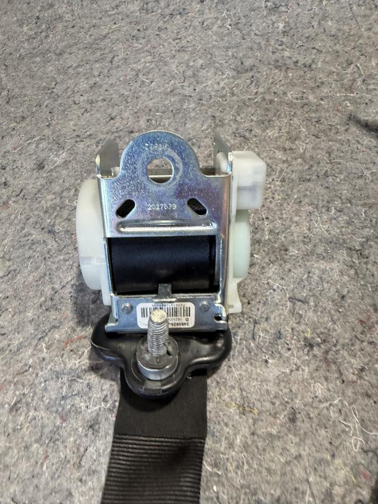 Ford F150 Rear Left Seat Belt W/retractor FL3B-16611B69-GG3ZHE OEM – photo 4