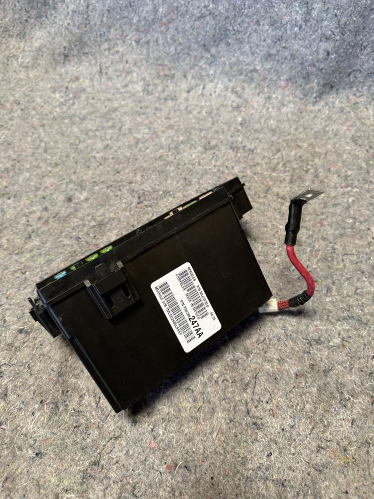 Jeep Compass Patriot Fuse Box Body Control P68289248AA OEM – photo 4