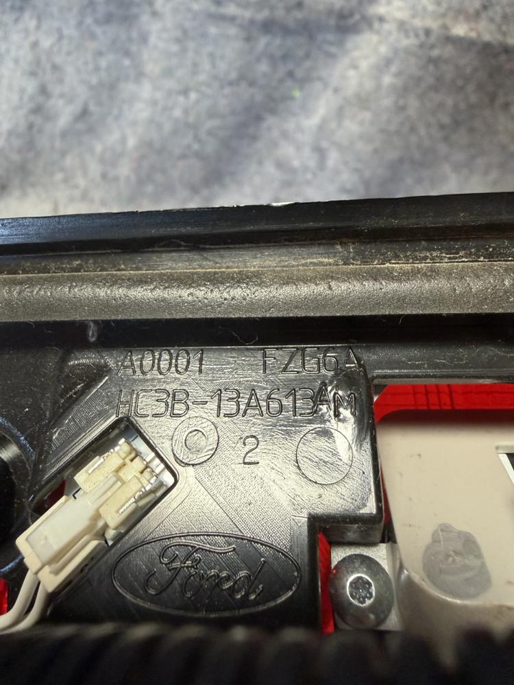 2021-2025 Ford F150 Rear 3RD Brake Light W/camera HC3B-13A613AM – photo 2