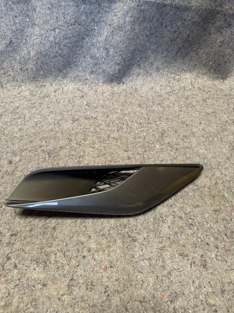 Chevrolet Corvette Rear RH Quarter Air Vent Scoop Grille Molding OEM – photo 3