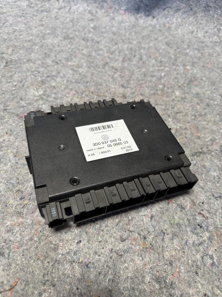 04-06 VW Volkswagen Phaeton Onboard Power Supply Module 3D0937049G OEM – photo 1