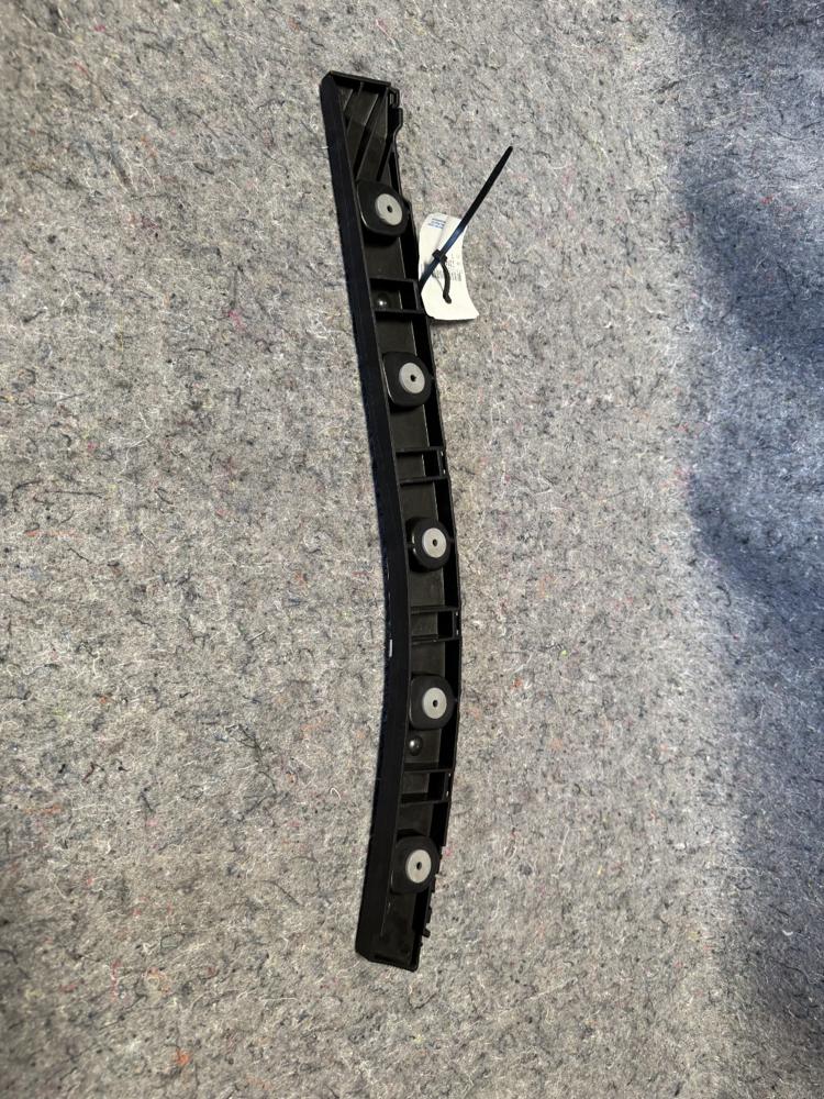 Gm Rear Driver Side Bumper Cover Retainer 23145891 OEM – photo 4