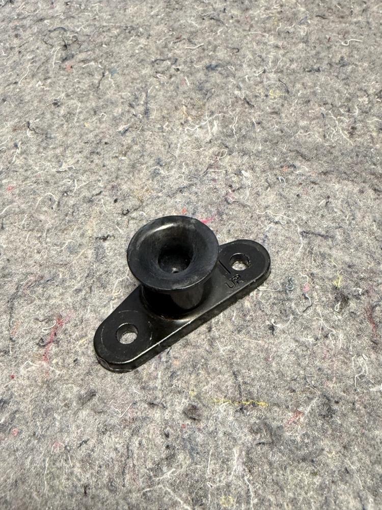 1997-2004 C5 Corvette Targa Top Guide 10270313 OEM – photo 3