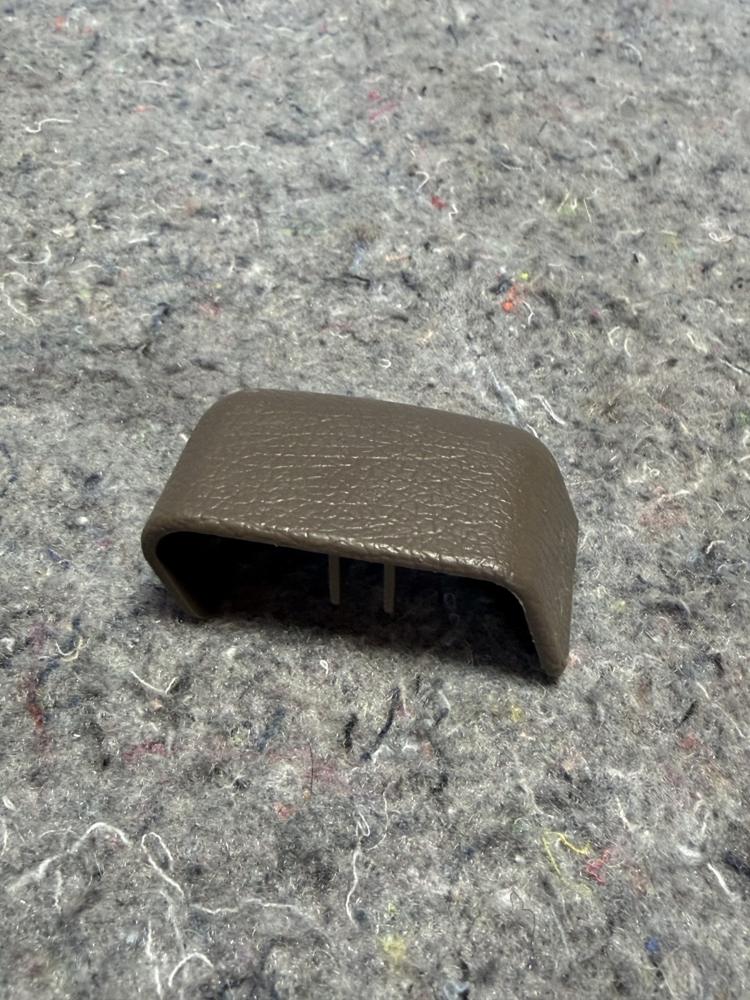 2000 Toyota 4RUNNER RH Seat Bolt Cover Trim Cap OEM – photo 4