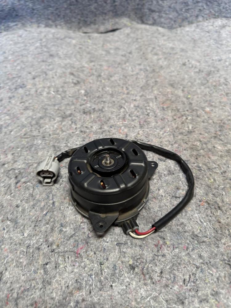 Toyota Corolla 5 Blade Fan Motor 163630T020 OEM – photo 2