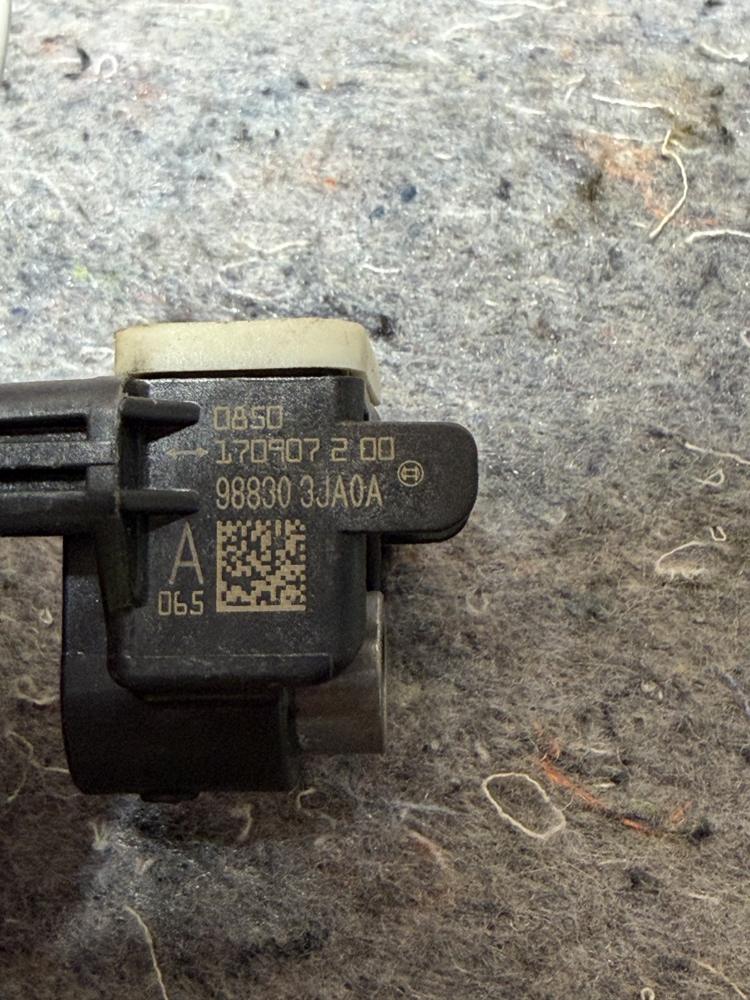 Infiniti Rear Left Sensor OEM – photo 2