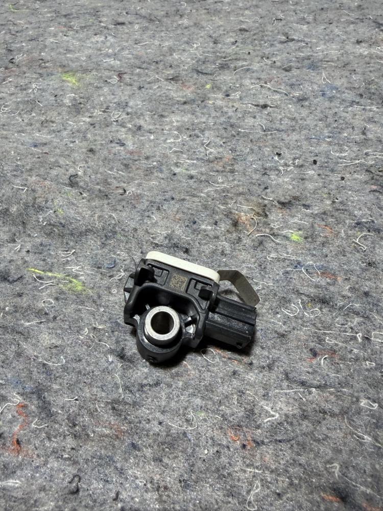 Infiniti Rear Left Sensor OEM – photo 4