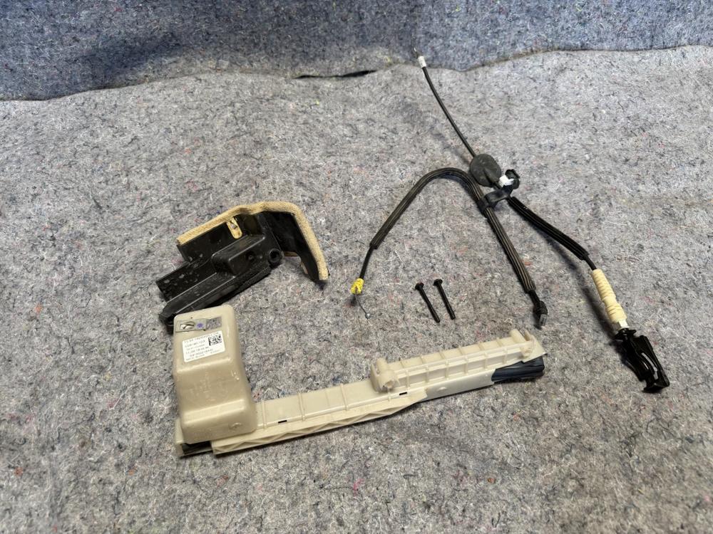 Ford F250 Rear Right Door Latch Actuator FL3416264B52 OEM – photo 1