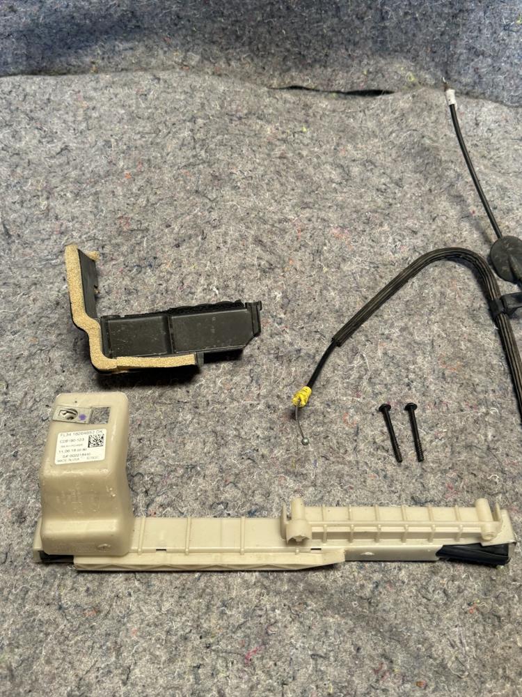 Ford F250 Rear Right Door Latch Actuator FL3416264B52 OEM – photo 4