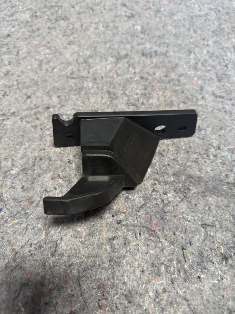 Chevrolet Corvette Rear Right & Left Compartment Stowage Tray Hook OEM – photo 4