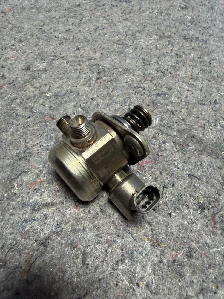 Land Rover Jaguar 0261520198 High Pressure Fuel Pump DX239D376AA OEM – photo 1