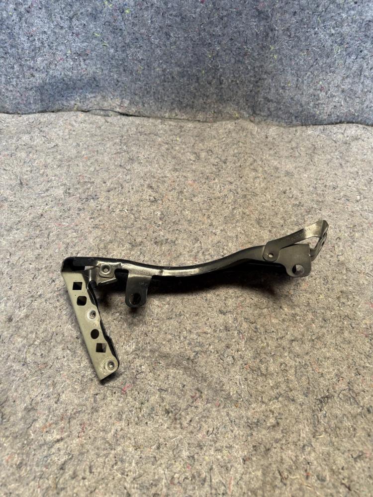 2007-2015 Audi Front Left Passenger Side Fender Mount Bracket OEM – photo 2