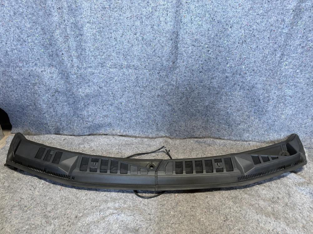 Ford Expedition Windshield Right Side Wiper Cowl Cover Panel JL1B780222ADW OEM – photo 1