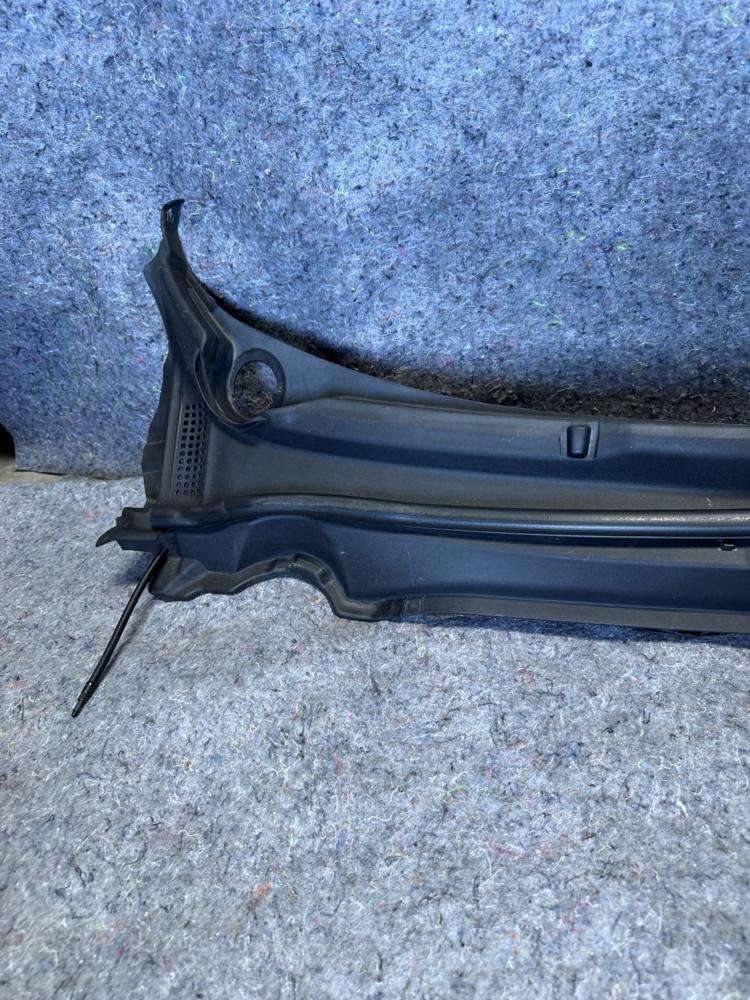 Ford Fusion Front Windshield Cowl Vent Panel DS73F02216AE OEM – photo 3