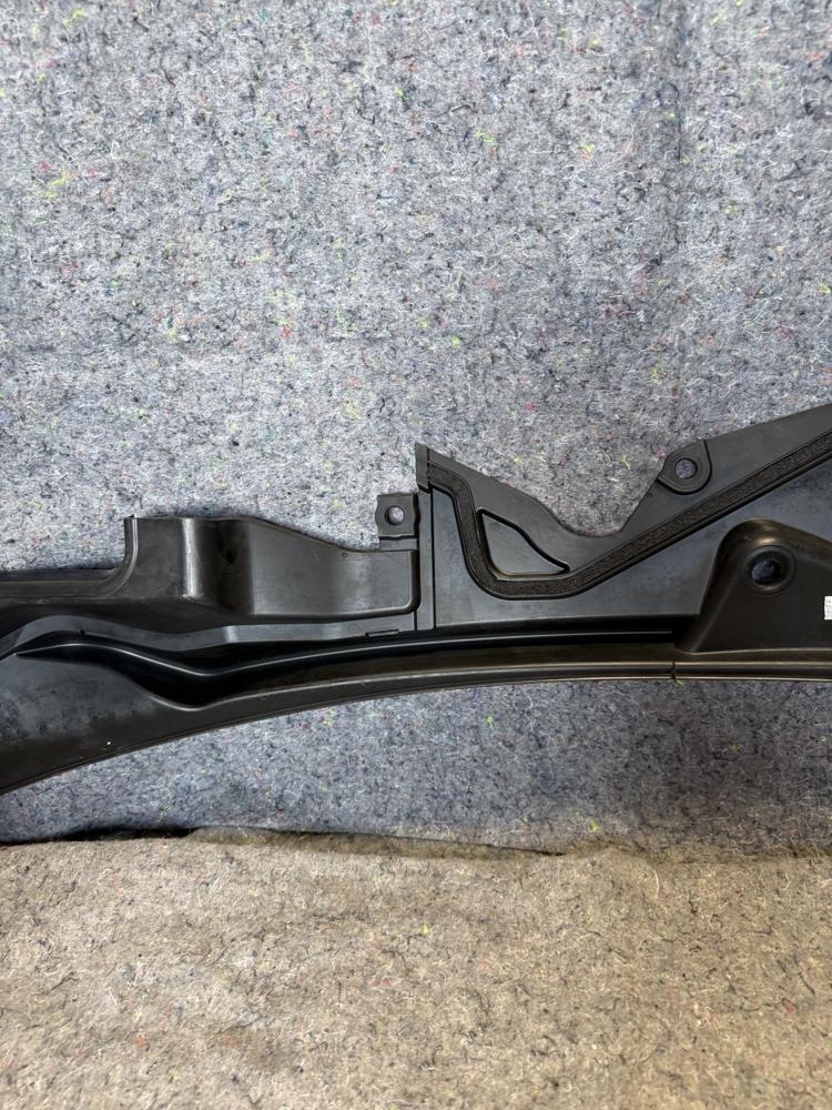 Ford Mustang Convertible Windshield Cowl Panel FR3B63018A15BAW OEM – photo 2