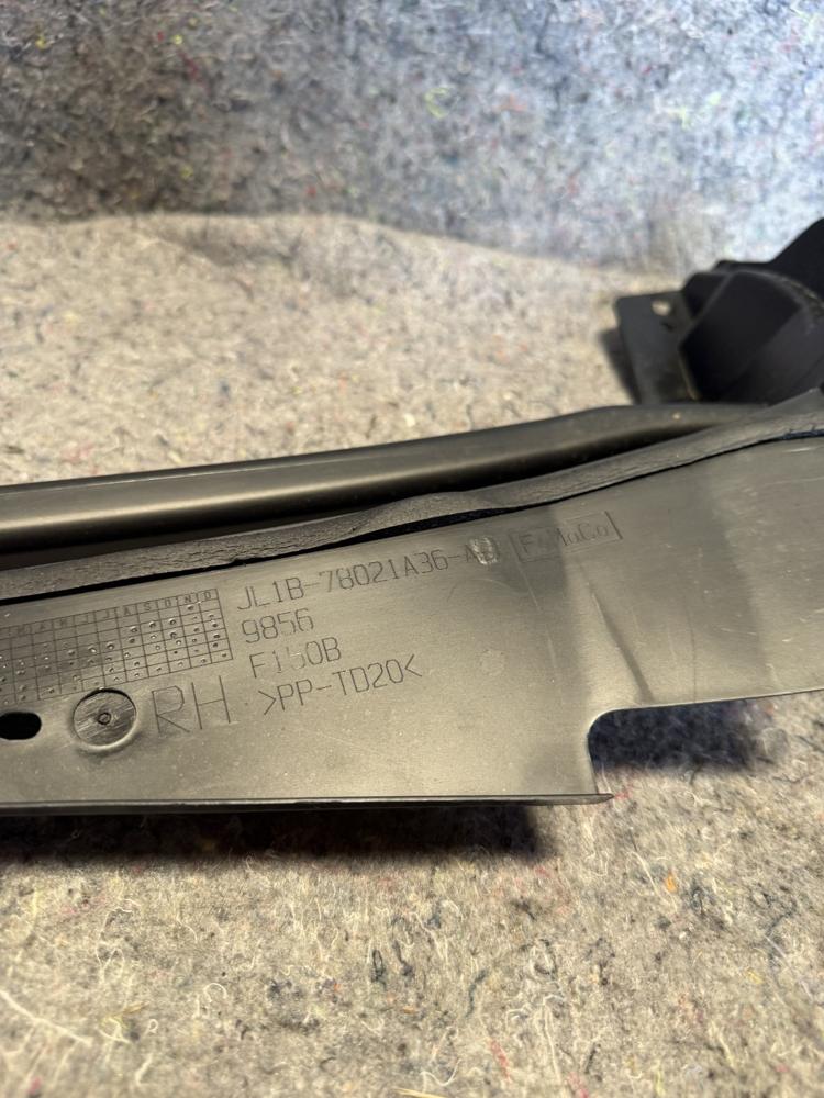 Ford Expedition Front Left Cowl Vent Cover Panel Set LH & RH JL1B78021A37AC OEM – photo 2