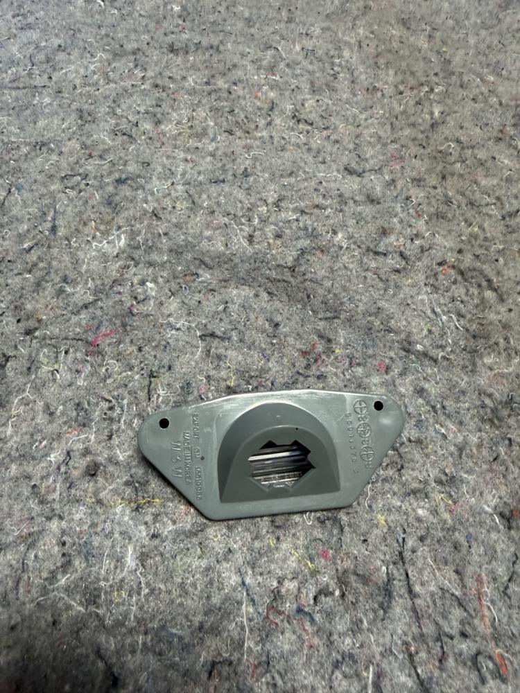 Corvette C5 C6 License Plate Lamp Gm 16519986 OEM – photo 1