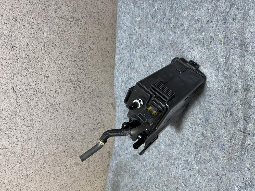 16-20 Infiniti Q50 Q60 Fuel Vapor Evaporator Charcoal Canister Assembly OEM – photo 4